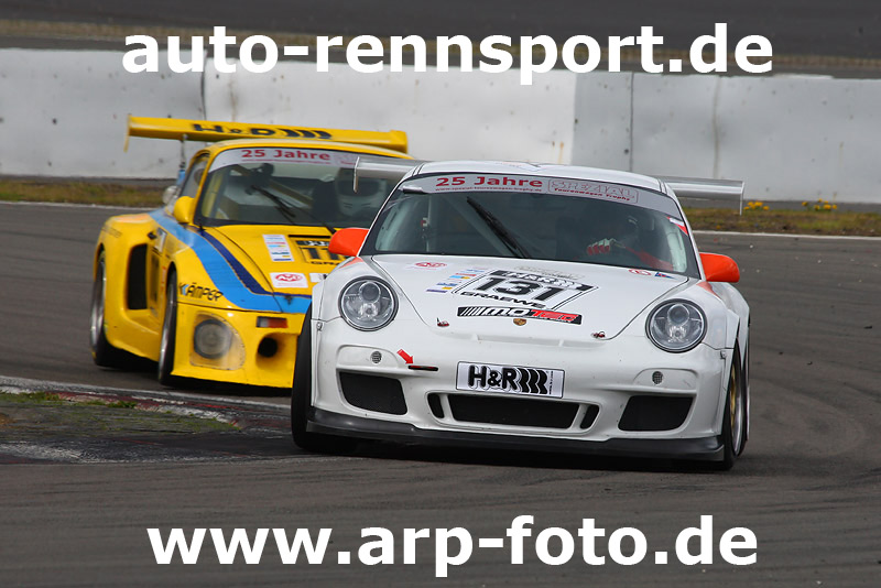 Porsche 911 Rennwagen mit Reifenwärmer vor dem Start, Europa, STT, Special  Touring Car Trophy, Heizdecke für Reifen, Rennreifen Stockfotografie - Alamy