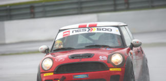 Dirk Lauth fährt im Premierenjahr zum Titel