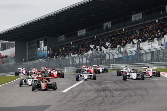 Die ADAC Formel 4 startet 2020 zwei Mal auf dem Nürburgring