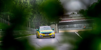 Klassensieg bei 24h Nürburgring Premiere für Miklas Born