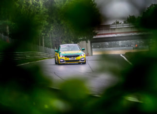 Klassensieg bei 24h Nürburgring Premiere für Miklas Born