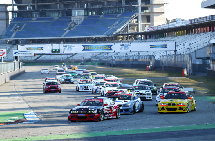 Weege und van den Munckhof siegen beim Auftakt Start DMV BMW Challenge Hockenheim