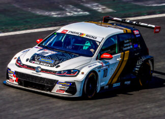 Max Kruse Racing feiert Sieg beim dritten Lauf der NES 500 in Zandvoort