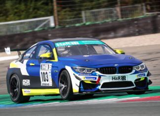 Starke Division 2 auf dem Gesamtpodium