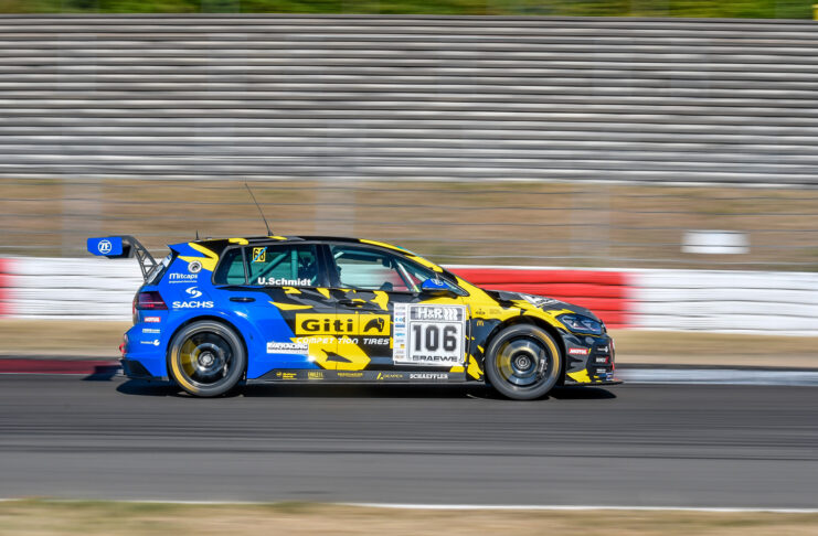 Erfolgreicher Gaststart für Giti Tire Motorsport by WS Racing in der Spezial Tourenwagen Trophy