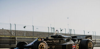 Essen Motor Show mit Sondershow 50 Jahre John Player Special