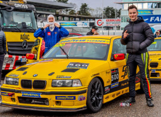 Smyrlis Racing startet mit Doppelsieg in den DMV BMW 318ti Cup 2023