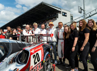 Sieg und Rundenrekord für WTM Racing an historischem Tag für Ferrari
