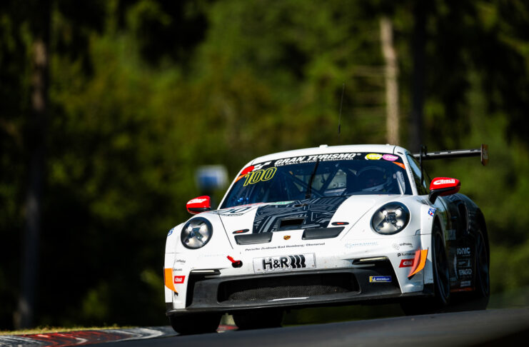 Max Kruse Racing sichert sich ersten Porsche-Sieg und Platz 2 in der SP3T