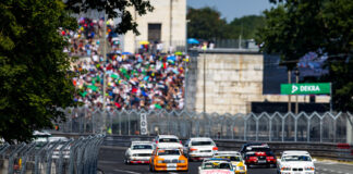 Rupp gewinnt im 2007er Audi auch die Hitzeschlacht am Sonntag