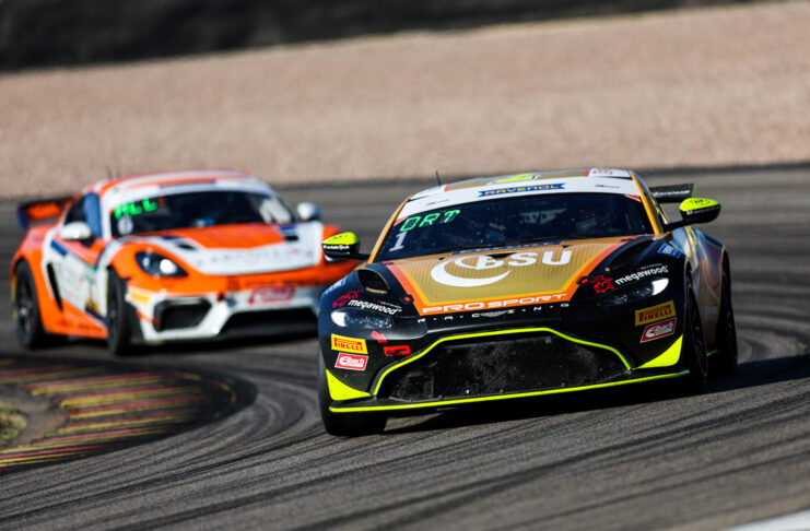 Aston Martin-Duo Ortmann/Sasse feiert auf dem Sachsenring dritten Saisonsieg