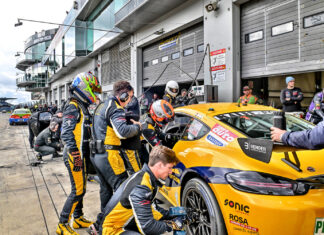 Die Entscheidung steht bevor: Smyrlis Racing hat die Vizemeisterschaft in der Cup-3-Wertung vor Augen