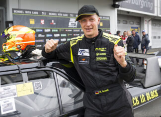 Schall fährt taktisch klug zum Sieg im Classic Rennen