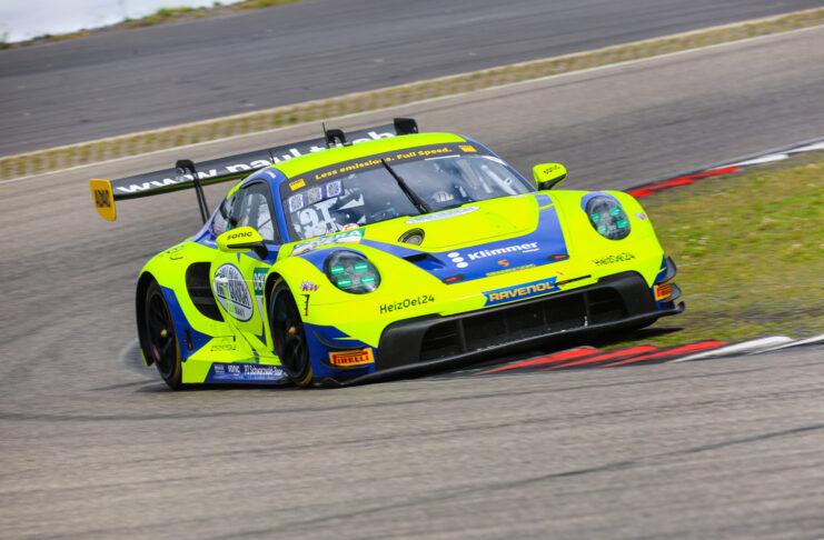 Trotz schwierigem Wochenende zwei Top-10-Ergebnisse auf dem Nürburgring