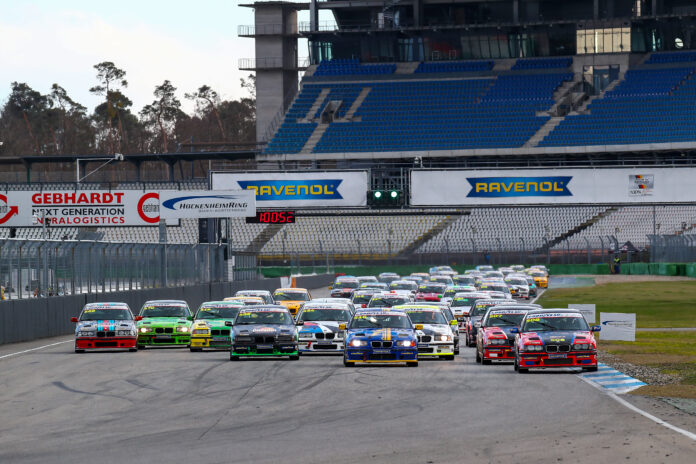 Start Hockenheim DMV BMW 318ti Cup