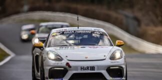 Fulminante Frühform: Sorg Rennsport gewinnt beim NLS-Auftakt drei Porsche-Klassen