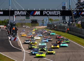 Manthey EMA siegt nach vier Stunden packendem Racing in der Grünen Hölle