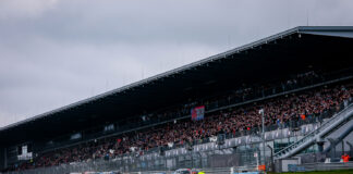 Max Verstappen und Chris Lulham schreiben bei NLS9 Geschichte