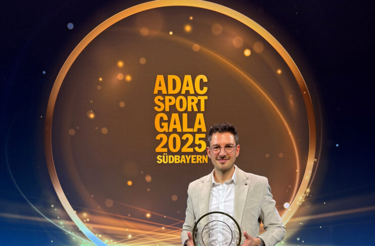 Marco Fink bekommt Auszeichnung bei der ADAC Sport Gala Südbayern