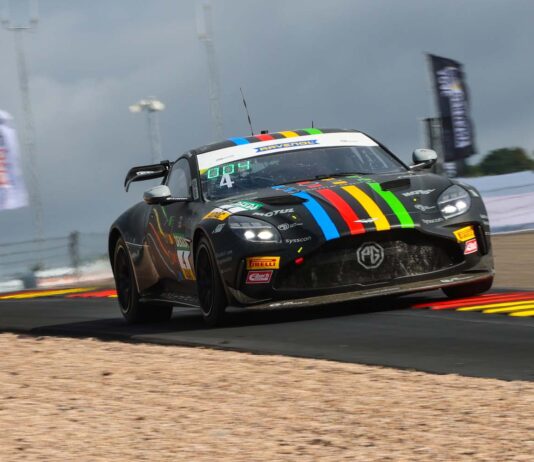 COSY Racing by ESM greift 2026 Titelgewinn in ADAC GT4 Germany an