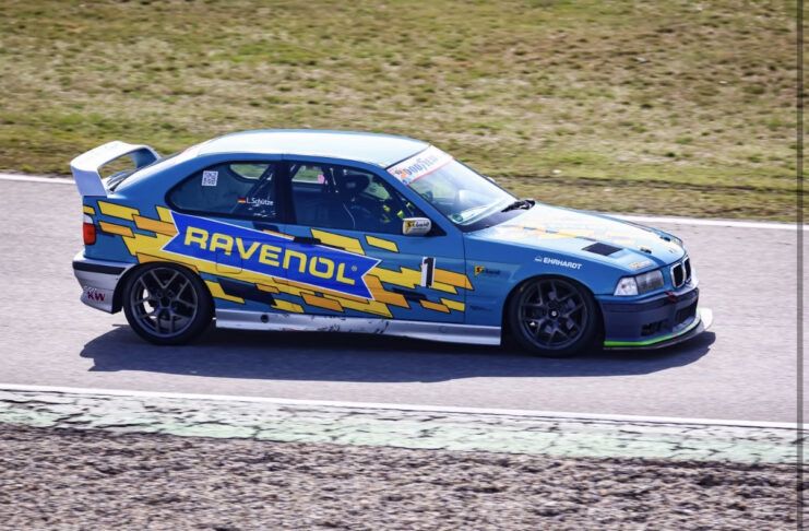 Louis Schütze startet in eine neue Ära – Debüt im BMW 318 ti Cup