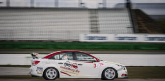 Actionreicher PRTC-Saisonauftakt am Hockenheimring mit Doppelerfolg für Rookie Kenan Hasic