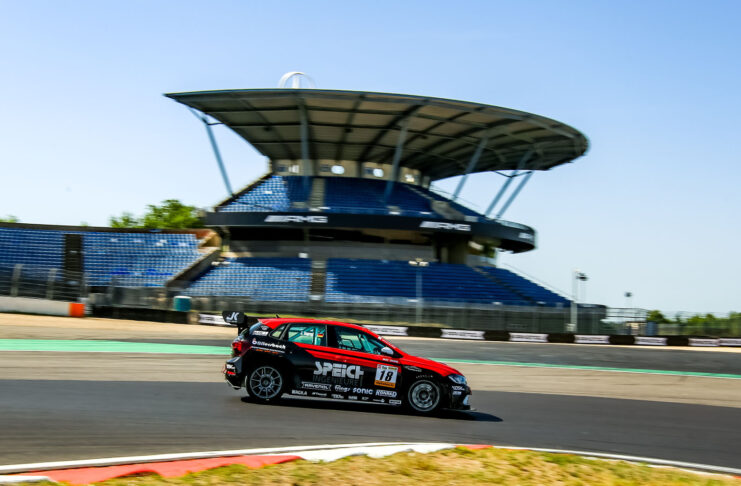 Julian Konrad baut Führung im Polo Cup Germany am Nürburgring aus