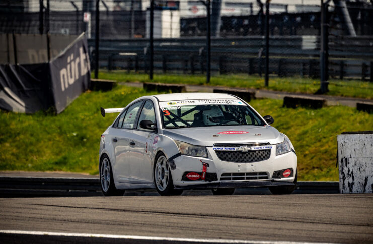 Kenan Hasic holt weiteren PRTC-Doppelsieg am legendären Nürburgring –