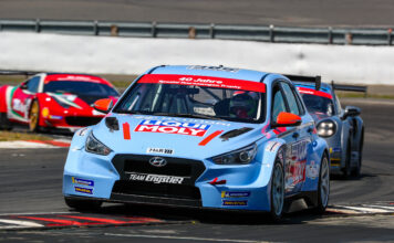 Roland Hertner sammelt auf dem Nürburgring die volle Punkteausbeute